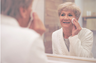 Cuidado de la piel para ancianos: Consejos esenciales para mantener una piel saludable y radiante con la edad